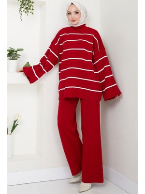 Kırmızı Yarım Balıkçı Yaka Çizgili Triko Takım Kırmızı Yarım Balıkçı Yaka Çizgili Triko Takım