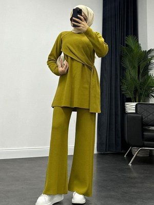 Yandan Şallı Triko Takım Yağ Yeşili