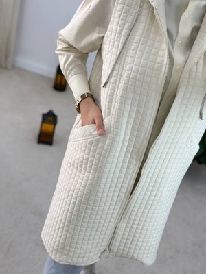 Yan Cepli Kapüşonlu Kapitone Yelek