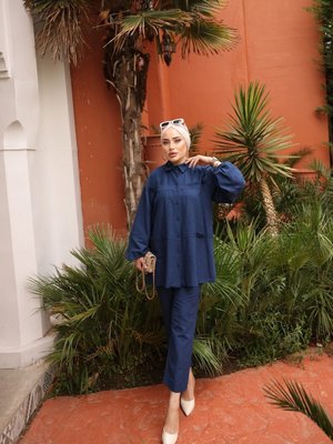 Göğüs Cepli Şık Ve Modern Takımı