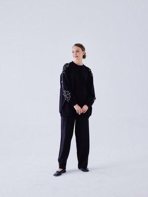 Kolları Taş Detaylı Sweatshırt Kolları Taş Detaylı Sweatshırt