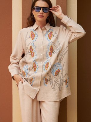 Önü Çiçek Nakışlı Oversıze Kesim Gömlek