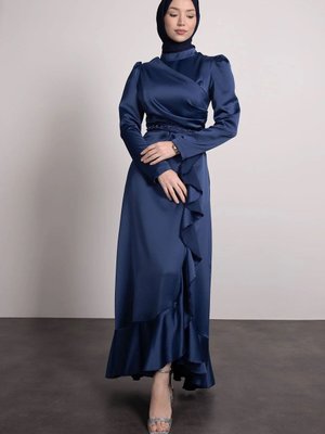 Kemeri Taş Detaylı Piliseli Saten Abiye Elbise