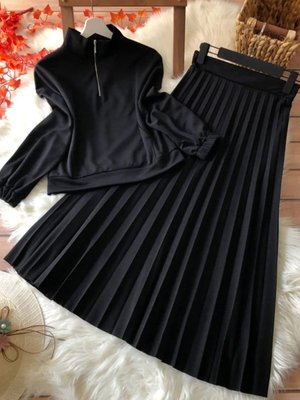 Siyah Etekli Takım Siyah Etekli Takım