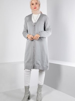 Simli Düğmeli Triko Hırka Simli Düğmeli Triko Hırka