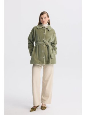 Fıstık Yeşili Clara İnci Detaylı Kaban