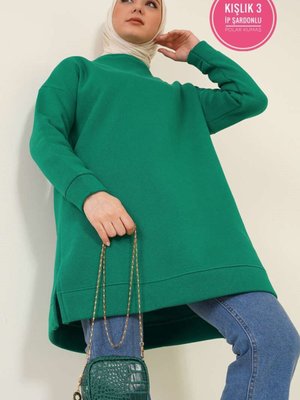 Kalın Kışlık İp Şardonlu Arma Detaylı Düz Tunik Kalın Kışlık İp Şardonlu Arma Detaylı Düz Tunik