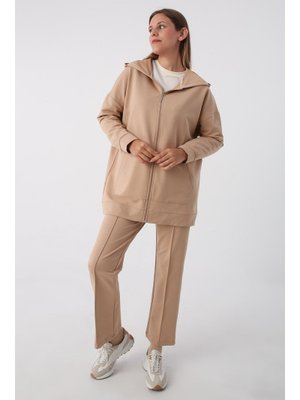 Bej Kapüşonlu Fermuarlı Sweat Hırka Bej Kapüşonlu Fermuarlı Sweat Hırka