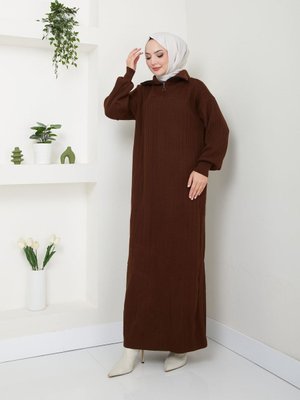 Kahverengi Fermuarlı Triko Elbise