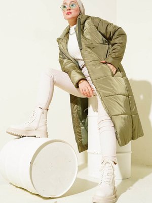 Kapüşonlu Uzun Şişme Mont Haki Kapüşonlu Uzun Şişme Mont Haki