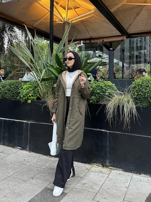 Kuşak Detaylı Trençkot Haki