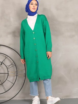 Yeşil Düğmeli Uzun Triko Hırka