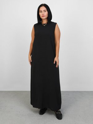 Siyah Büyük Beden Elbise Siyah Büyük Beden Elbise