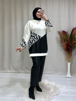 Scuba Zebra Desenli Ve Deri Detaylı Tesettür Sweat