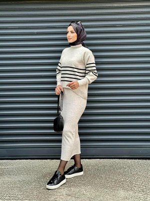 Bej Jileli Triko Takım