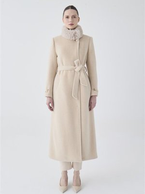 Kolları Zincir Detaylı Angora Kaban