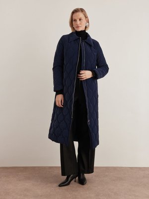 Fermuar Kapamalı Mont