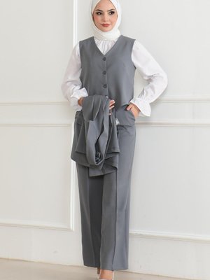 Gri Yelekli Üçlü Takım Gri Yelekli Üçlü Takım