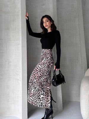 Bej Yüksek Bel Leopar Deseli Uzun Kalem Etek Bej Yüksek Bel Leopar Deseli Uzun Kalem Etek
