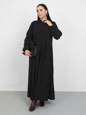 Siyah Hakim Yaka Düğme Detaylı Büyük Beden Aerobin Elbise Siyah Hakim Yaka Düğme Detaylı Büyük Beden Aerobin Elbise