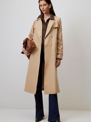 Gold Aksesuarlı Gabardin Trençkot