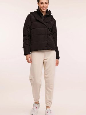 Siyah Fermuarlı Wl Karina Mont