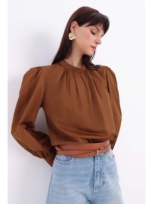 Pamuklu Yakası Büzgülü Bluz Kahve