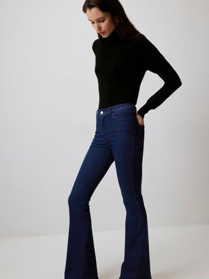 Ultra Likralı Ispanyol Paça Denim Pantolon Ultra Likralı Ispanyol Paça Denim Pantolon