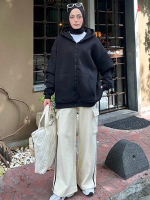 Önü Fermuarlı Kapüşonlu İplik Sweatshirt Hırka Önü Fermuarlı Kapüşonlu İplik Sweatshirt Hırka