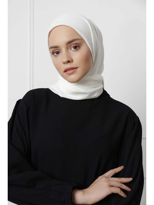 İnci Beyazı Krep Eşarp