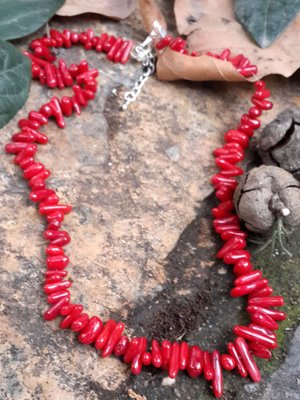 Kırmızı İnce Mercan Doğal Taşlı(kararlılık) Kolye