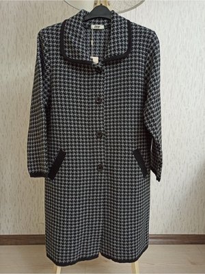 Çelik Örgü Düğmeli Kışlık Triko Anne Ceket Hırka