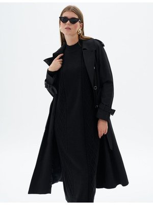 Rüzgarlık Detaylı Kemerli Kap Siyah