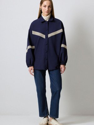 Dantel Şeritli Bomber Ceket