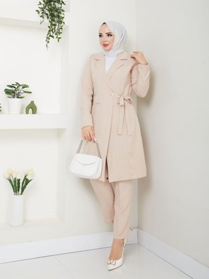 Yandan Bağlamalı Uzun Ceketli Pantolonlu Takım Yandan Bağlamalı Uzun Ceketli Pantolonlu Takım
