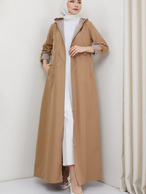 Kapüşonlu Çizgili Uzun Trençkot Vizon Kapüşonlu Çizgili Uzun Trençkot Vizon