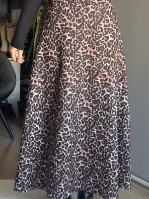 Leopar Desenli Etek Siyah Leopar Desenli Etek Siyah