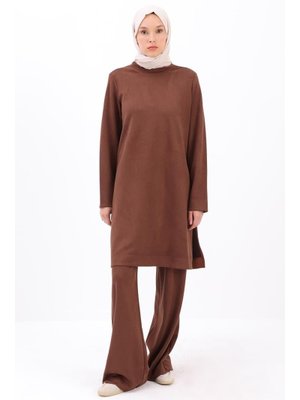 Yırtmaçlı Pantolonlu Takım Kahve