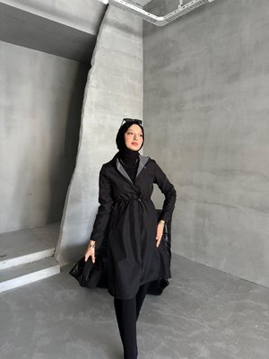 Bileği Çizgili Yağmurluk Kapüşonlu Fermuarlı Trençkot