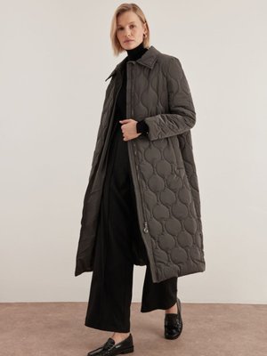 Fermuar Kapamalı Mont