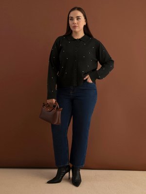 Büyük Beden Taş Detaylı Triko Hırka Siyah