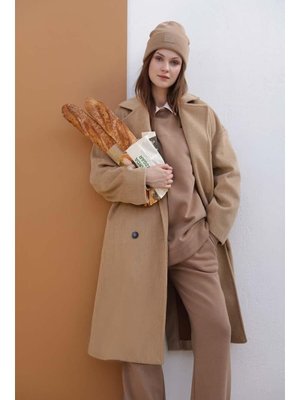 Bej Arkadan Yırtmaçlı Kaşe Kaban