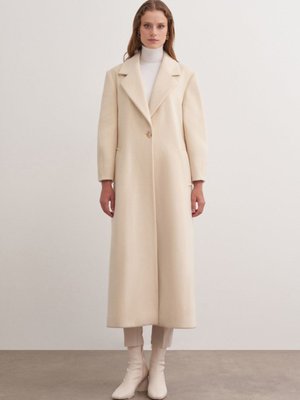 Kruvaze Kapamalı Pens Detaylı Manto Kruvaze Kapamalı Pens Detaylı Manto