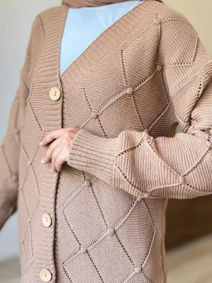 Kabartma Desenli Triko Hırka Kabartma Desenli Triko Hırka