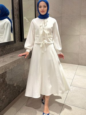 Sally Fiyonklu Etek Takım Ekru Sally Fiyonklu Etek Takım Ekru