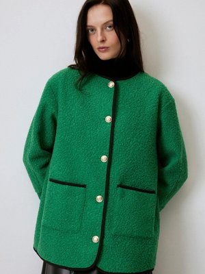 Kontrast Biyeli Buklet Ceket