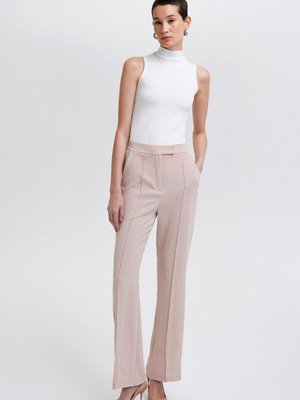 Önü Nervürlü Bol Paça Pantolon Önü Nervürlü Bol Paça Pantolon