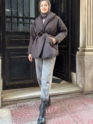 Cindy Düz Kuşaklı Şişme Mont Siyah Cindy Düz Kuşaklı Şişme Mont Siyah