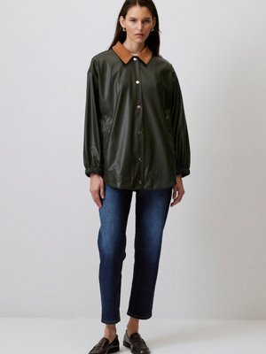 Kadife Yaka Deri Ceket