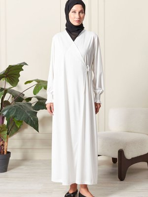 Kol Detaylı Kruvaze Yaka Biyeli Yandan Bağlamalı Namaz Elbisesi Kol Detaylı Kruvaze Yaka Biyeli Yandan Bağlamalı Namaz Elbisesi
